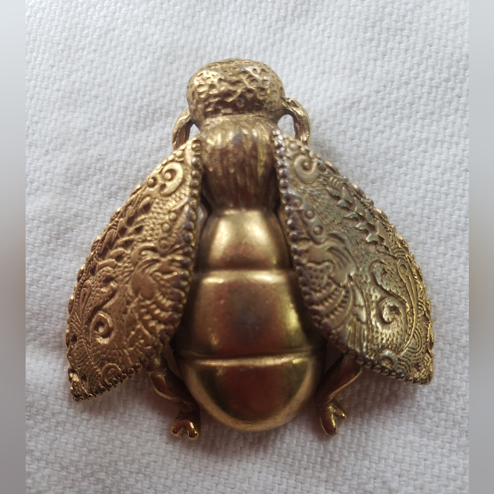 Vintage 80s Christian Dior Boutique bee pin